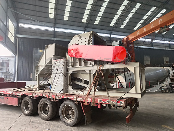 1300型鋁箔紙壓塊破碎機發往廣東